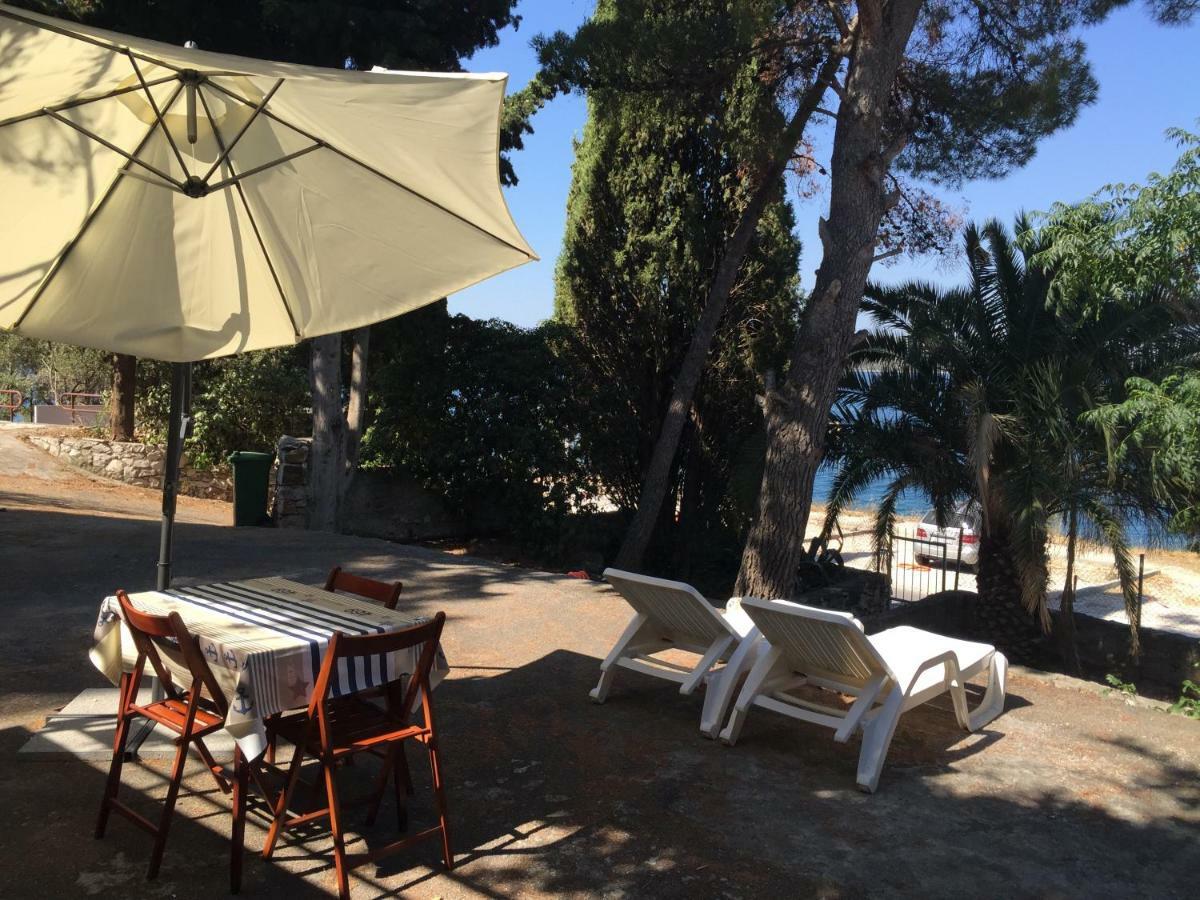 Апартаменти Cozy Place On The Beach Трогір Екстер'єр фото